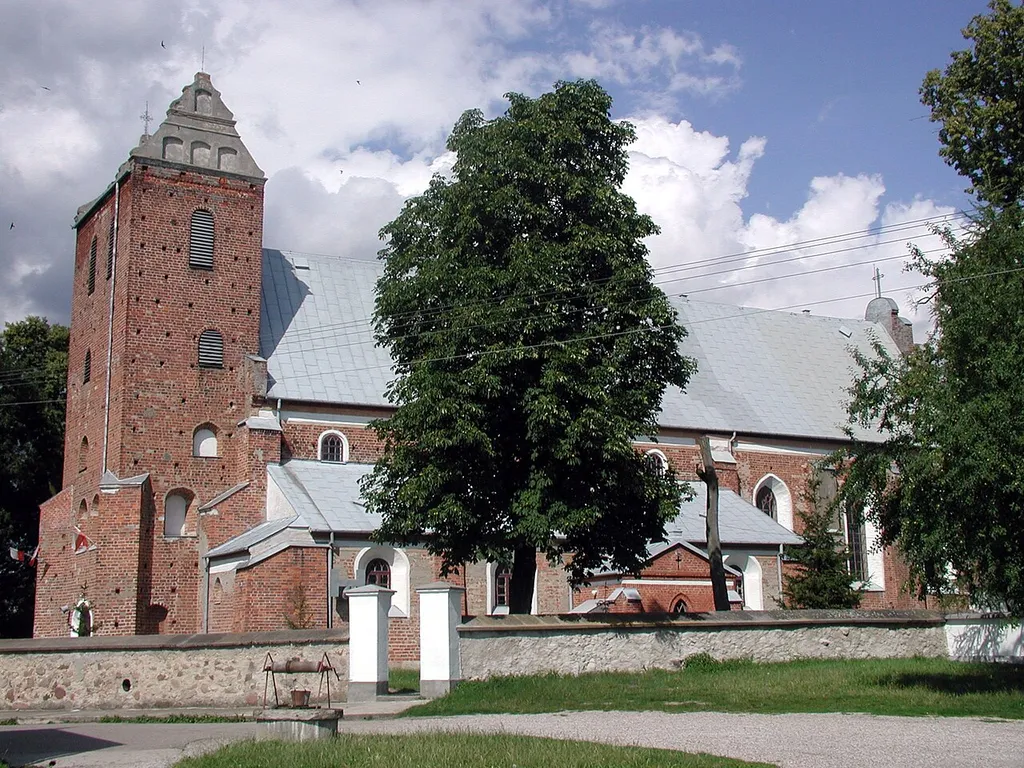 Szczepankowo pow. Łomżyński. Kościół pw. św. Wojciecha w stylu gotyku mazowieckiego, zbud. 1537-1547 (zabytek nr rejestr. 38/330)