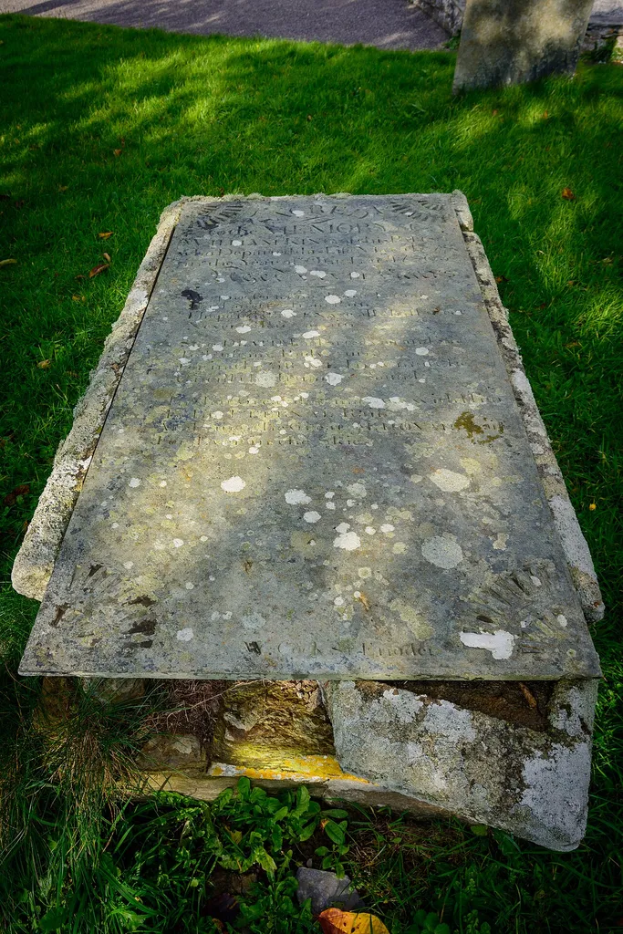 King Monument In The Churchyard About 10 Metres South Of South Aisle Of Church Of St Columba .mw-parser-output .messagebox{margin:4px 0;width:auto;border-collapse:collapse;border:2px solid var(--border-color-progressive,#6485d1);background-color:var(--background-color-neutral-subtle,#fbfcff);color:var(--color-base,#202122);box-sizing:border-box;border-inline-start-width:8px}.mw-parser-output .messagebox.mbox-small{font-size:88%;line-height:1.25em}.mw-parser-output .mbox-warning,.mw-parser-output .mbox-speedy{border:2px solid var(--border-color-error,#b22222);background:var(--background-color-error-subtle,#ffdbdb);border-inline-start-width:8px}.mw-parser-output .mbox-serious,.mw-parser-output .mbox-delete,.mw-parser-output .mbox-stop{border:2px solid var(--border-color-error,#b22222);border-inline-start-width:8px}.mw-parser-output .mbox-issue,.mw-parser-output .mbox-content{border:2px solid #f28500;background:var(--background-color-warning-subtle,#ffe);border-inline-start-width:8px}.mw-parser-output .mbox-query,.mw-parser-output .mbox-style{border:2px solid #f4c430;background:var(--background-color-warning-subtle,#ffe);border-inline-start-width:8px}.mw-parser-output .mbox-shit{border:2px solid #960;border-inline-start-width:8px}.mw-parser-output .mbox-license{border:2px solid #88a;border-inline-start-width:initial}.mw-parser-output .mbox-legal{border:2px solid var(--border-color-notice,#666);background:var(--background-color-base,#fff);border-inline-start-width:8px}.mw-parser-output .mbox-honor{border:2px solid #ca3;background:var(--background-color-warning-subtle,#fcf4db);border-inline-start-width:8px}.mw-parser-output .mbox-growth{border:2px solid #8d4;background:var(--background-color-success-subtle,#d5fdf4);border-inline-start-width:8px}.mw-parser-output .mbox-move{border:2px solid #93c;border-inline-start-width:8px}.mw-parser-output .mbox-protection,.mw-parser-output .mbox-message{border:2px solid var(--border-color-base,#aaa);border-inline-start-width:8px}.mw-p