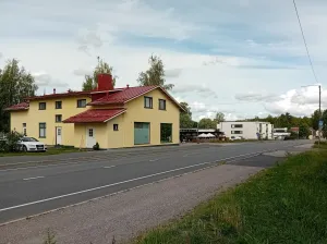 Läyliäinen