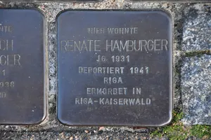 Stolperstein dedicated to Renate Hamburger