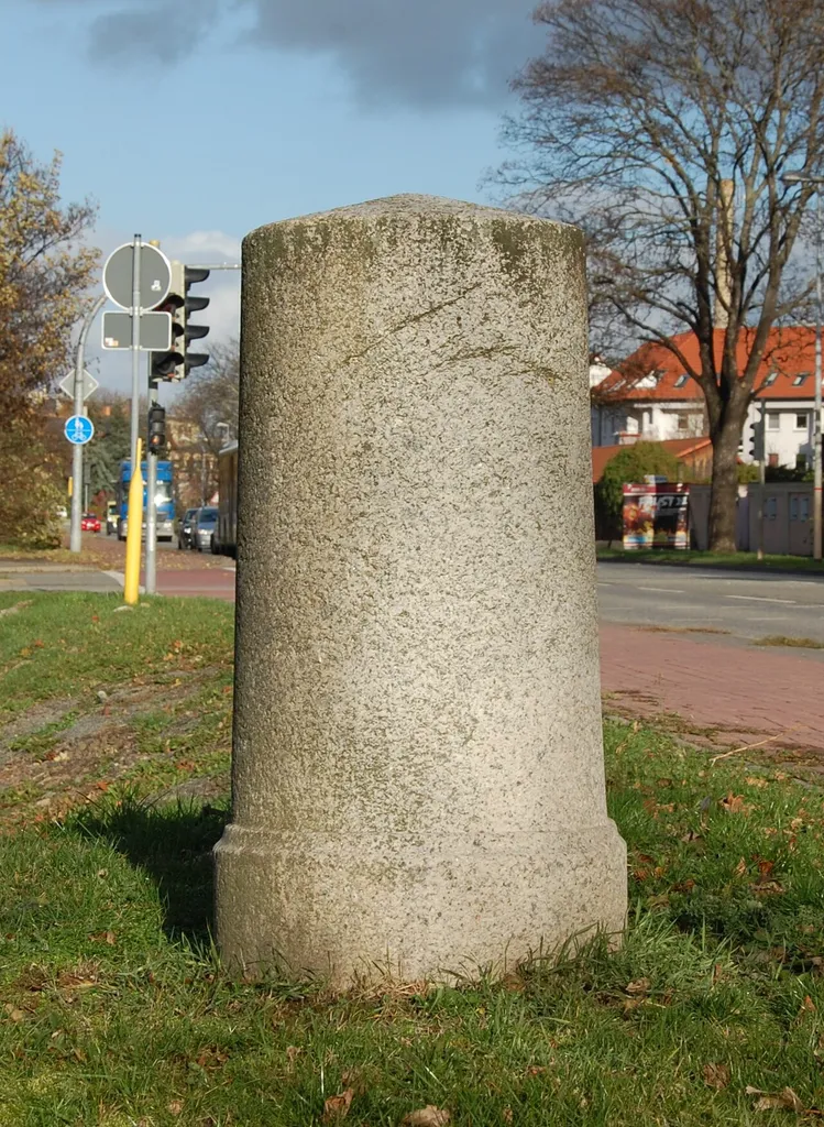 Distanzstein am Gernröder Weg in Quedlinburg