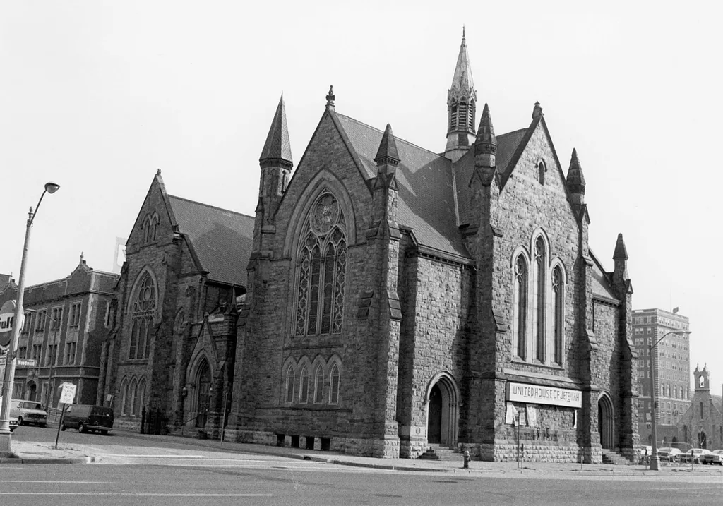 Woodward Avenue Baptist Church This is an image of a place or building that is listed on the National Register of Historic Places in the United States of America. Its reference number is 82002915 (Wikidata).