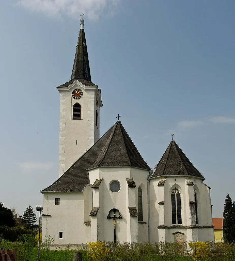Pfarrkirche St. Leonhard am Forst
