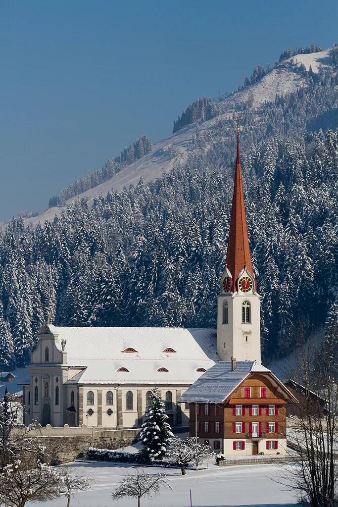 Kirche und Pfarrhof Marbach im Entlebuch (LU)