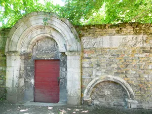 Church of SS Martin and Lupus, Île Barbe