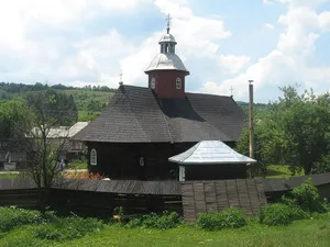 Wooden church in Pârteștii de Sus, Suceava