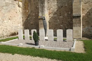 Sept-Saulx Churchyard