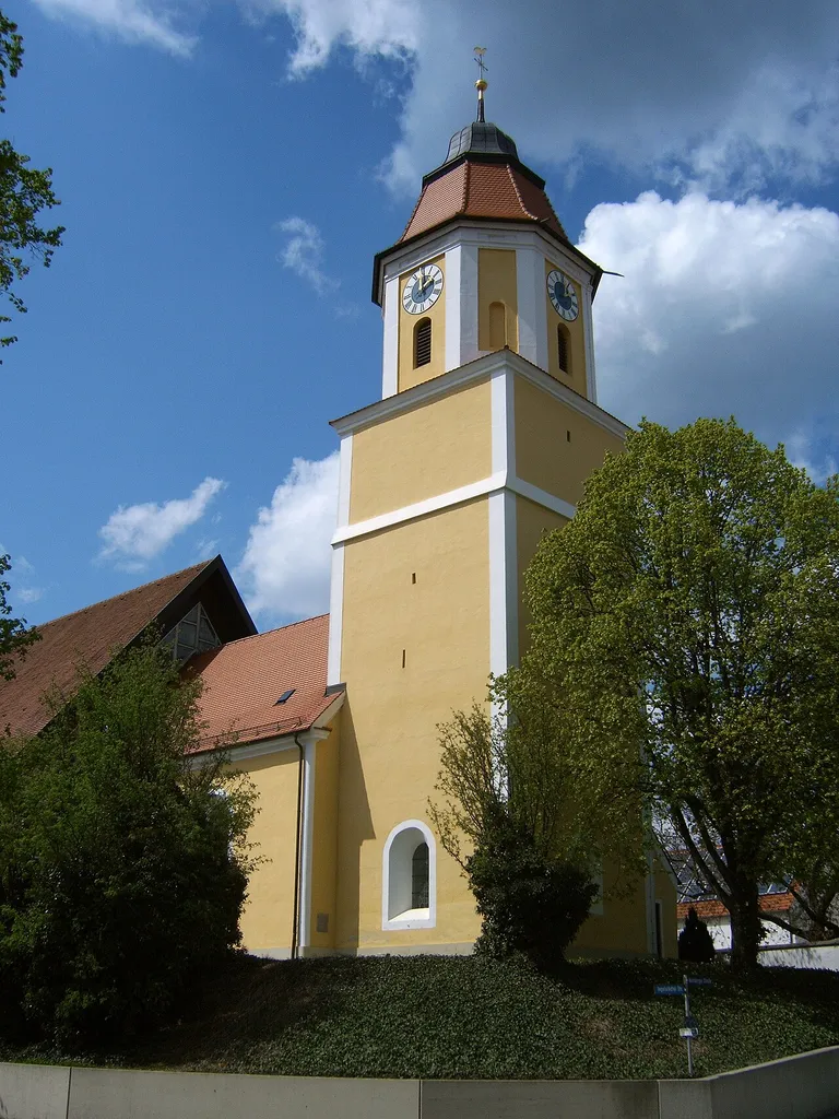 Stammham_St._Stephanus_Außen.jpg