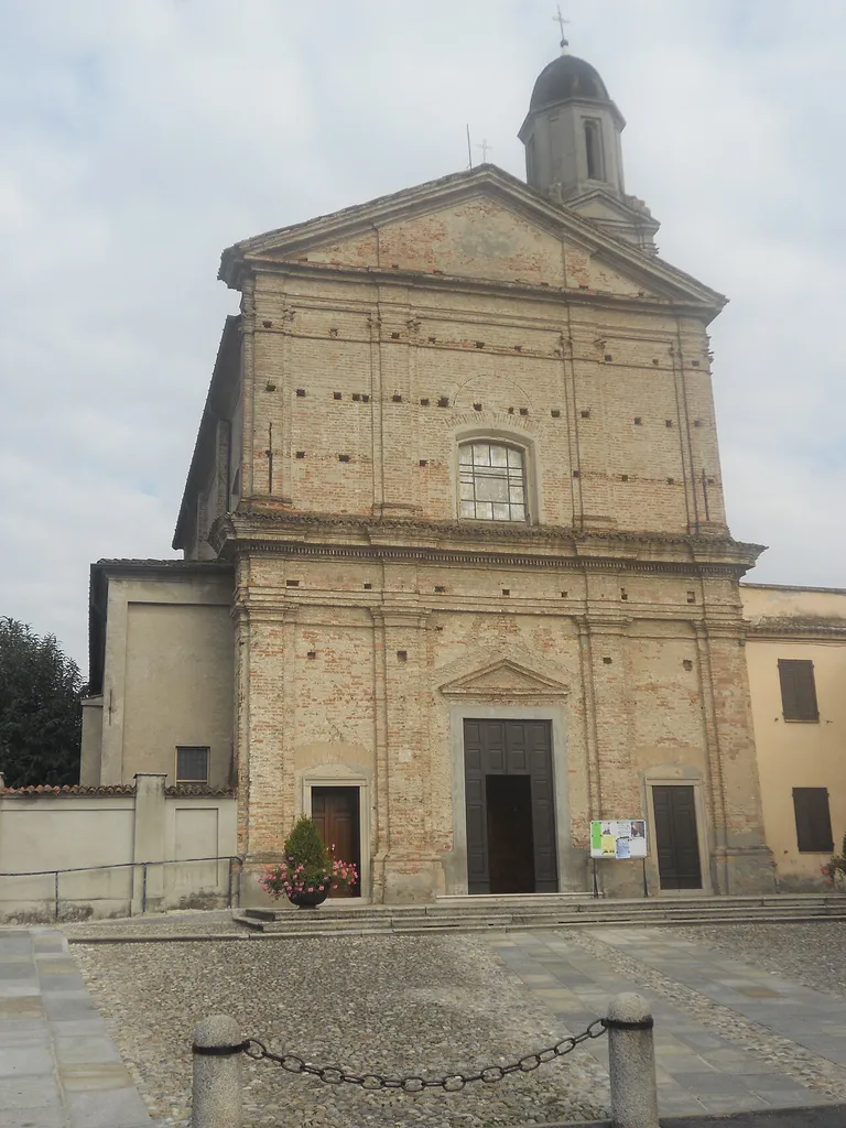 Ripalta Arpina: la chiesa parrocchiale di Santa Maria Rotonda.