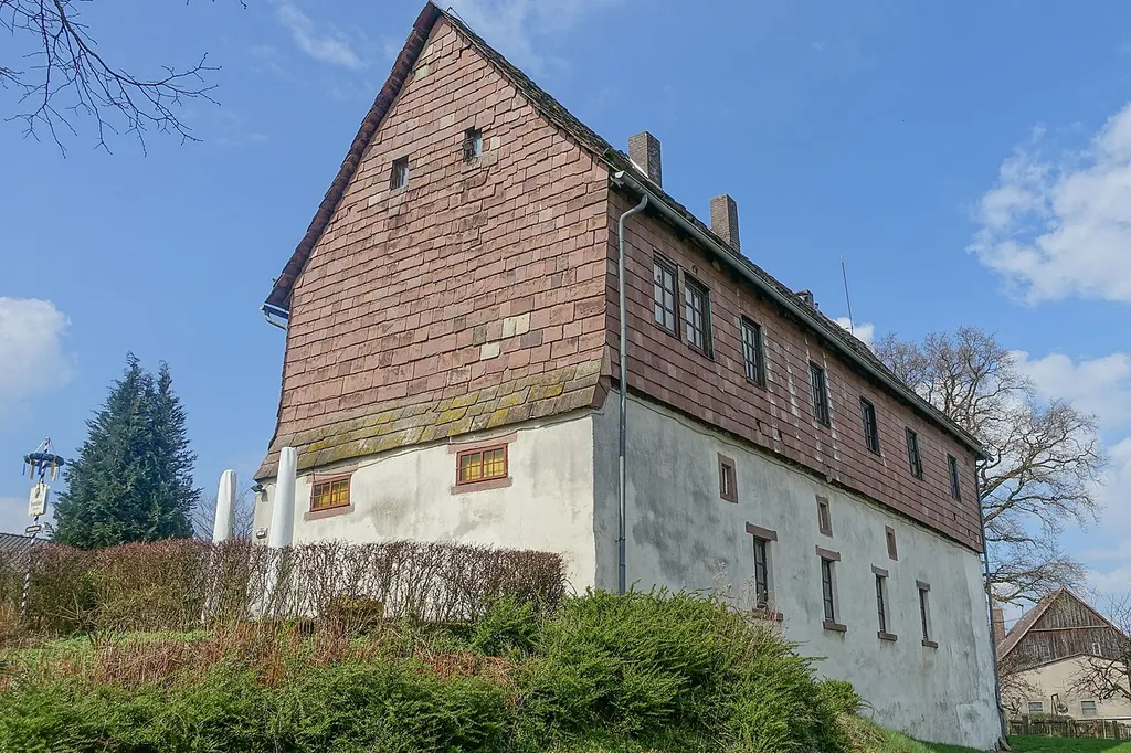 Das bestehende Burggebäude der Burg Ottenstein von Süden