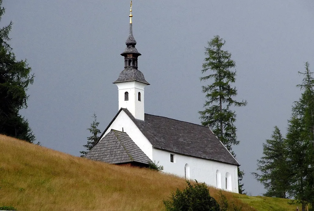 Subsidiary church Holy Anna close to the mountain village Saint Lorenzen, municipality Reichenau, district Feldkirchen, Carinthia / Austria / EU