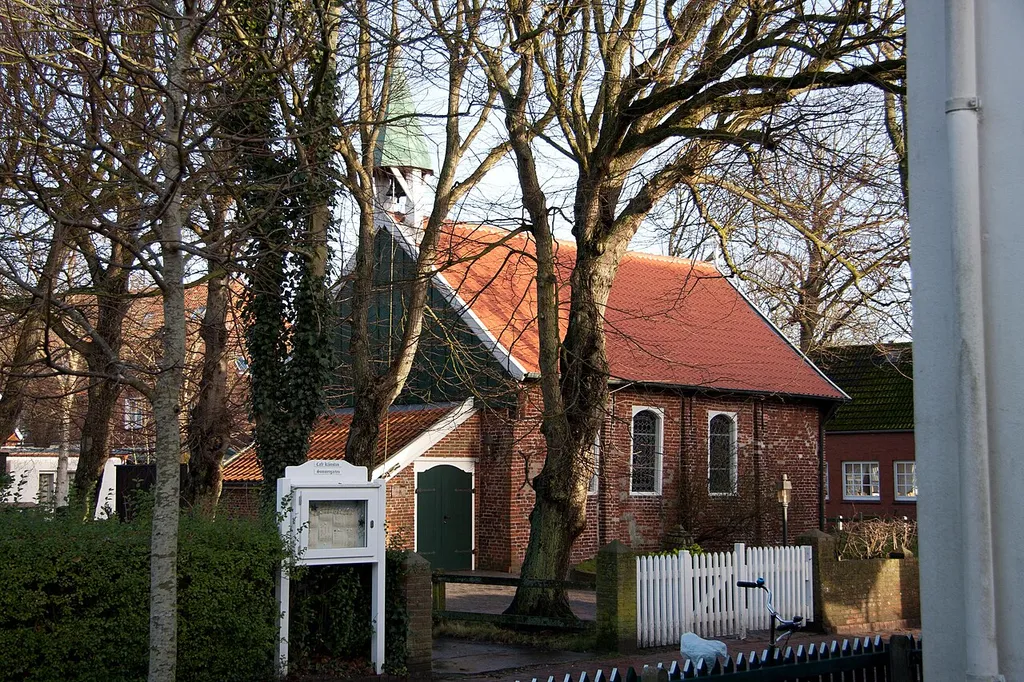 Die Alte Inselkirche, Ansicht vom Süderllog