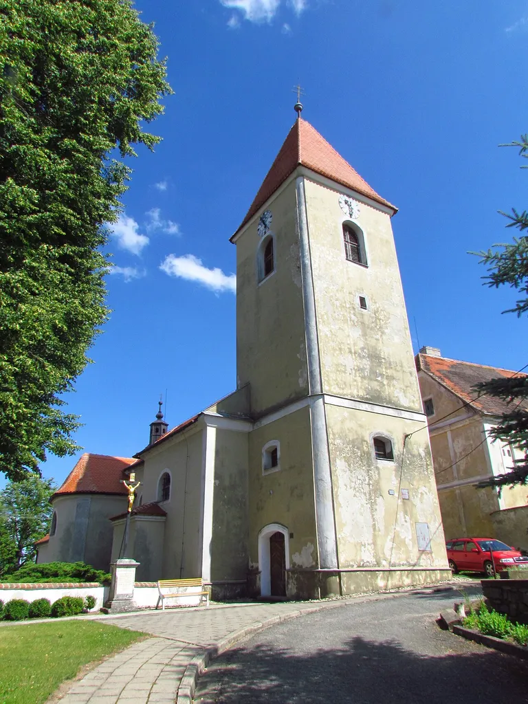 Overview of Church of James the Greater in Krhov, Třebíč District.