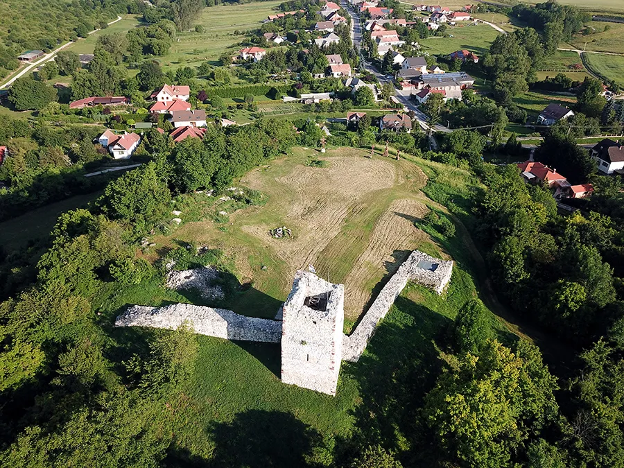 Bánd, Essegvár légi fotón