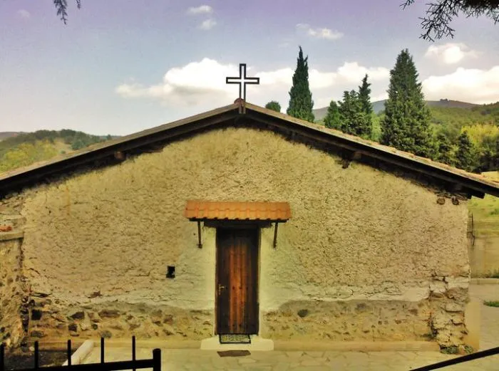 The old church of Saint George, built on the 16th century.