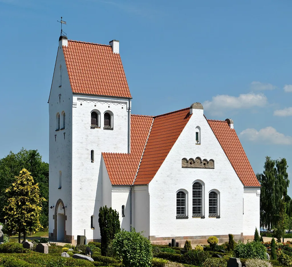 Lønne kirke is a small church on the sekundærrute 181 road between Nymindegab and Nørre Nebel in the Danish region of Syddanmark. The present-day building dates from 1904 and served as a replacement for an earlier church from the Middle Ages.