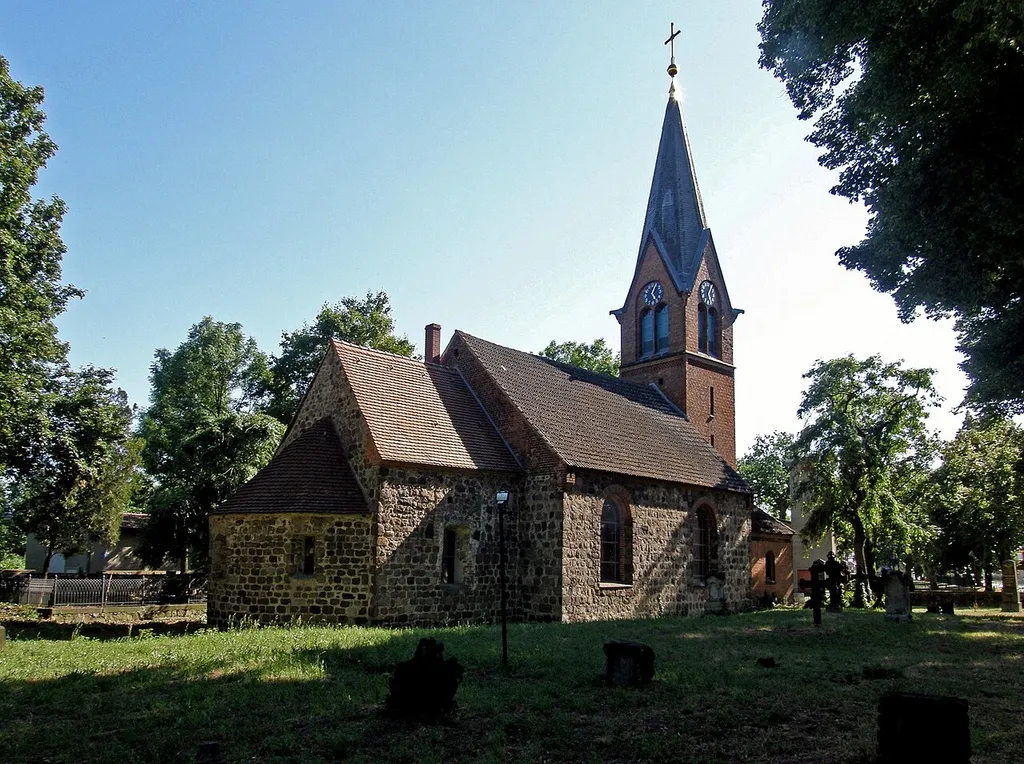 Dorfkirche in Großziethen (Ortsteil von Schönefeld, Landkreis Dahme-Spreewald, Land Brandenburg)