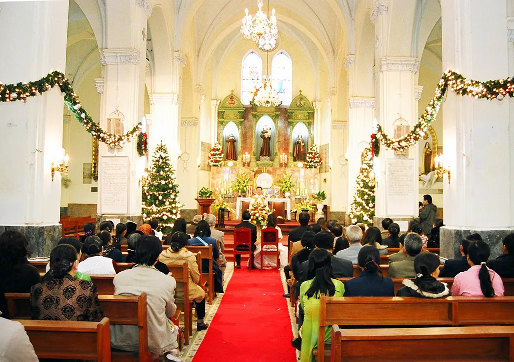 Ham Long Church, Hanoi, Vietnam