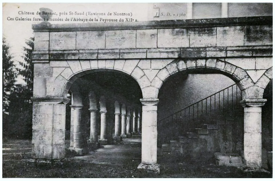 Château de Beynac. 24470 Saint-Saud-Lacoussière (France). Galerie provenant de l'abbaye de la Peyrouse.