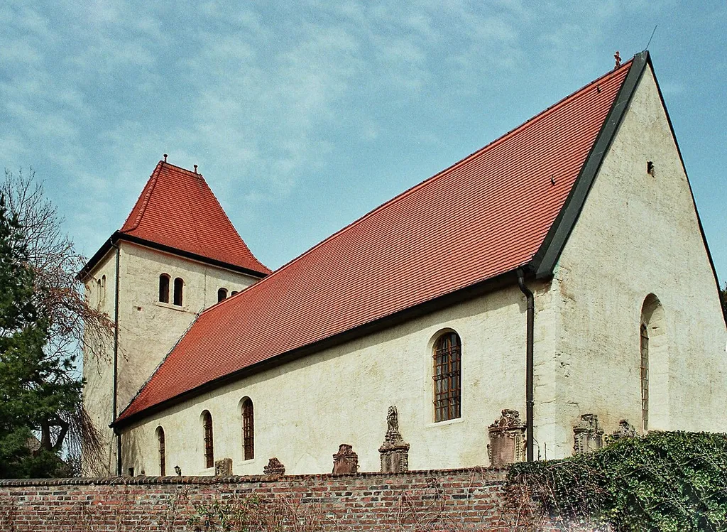 Großgöhren (Lützen), the village church