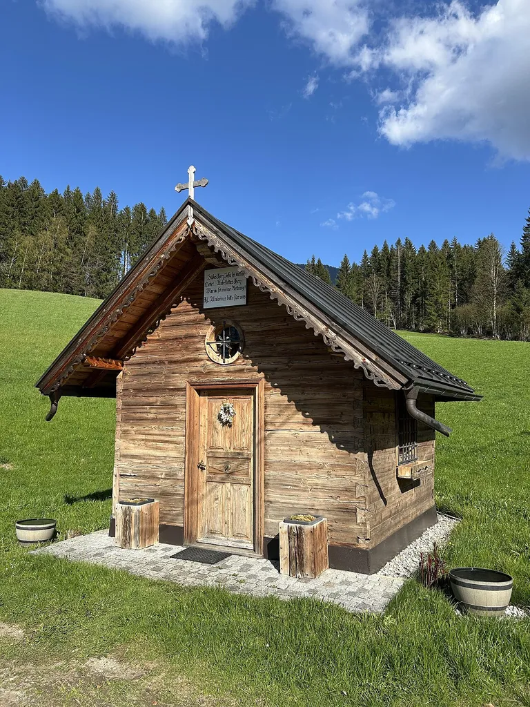 This media shows the remarkable cultural object in the Austrian state of Tyrol listed by the Tyrolean Art Cadastre with the ID 10595. (on tirisMaps, pdf, Fotoarchiv Tiroler Kunstkataster, more images on Commons, Wikidata)