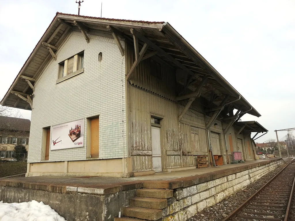 Bahnhof Winterthur Töss, Güterschuppen, ehem. Stationsgebäude