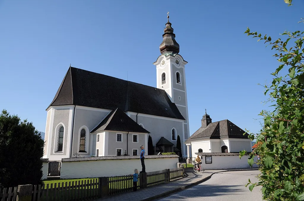 Die römisch-katholische Pfarrkirche Siezenheim zu unserer Lieben Frau Mariae Geburt befindet sich in der Gemeinde Wals-Siezenheim in der Nähe von Salzburg, sie wurde zwischen 1500 und 1506 erbaut und am 15. April 1506 von Weihbischof Nikolaus Kaps eingeweiht. Der heutige Kirchturm wurde 1735 errichtet.