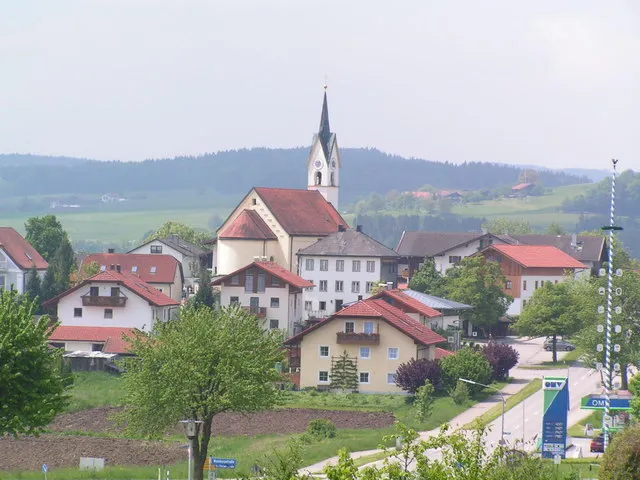 Tettenhausen, 13 km from Traunstein, Deutschland (Zone 33).