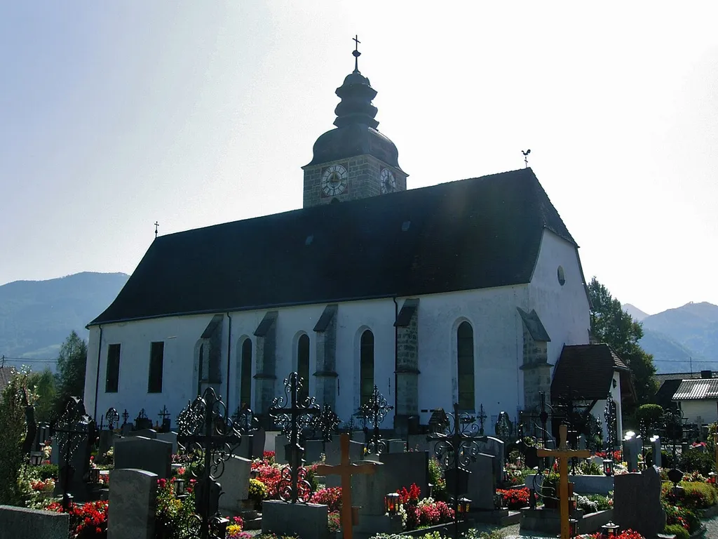 Großraming Katholische Pfarrkirche hl.Jakobus der Ältere und Friedhof, Nordansicht