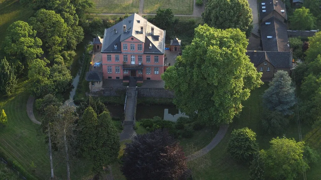 Kitzburg, Bornheim-Walberberg: Luftaufnahme