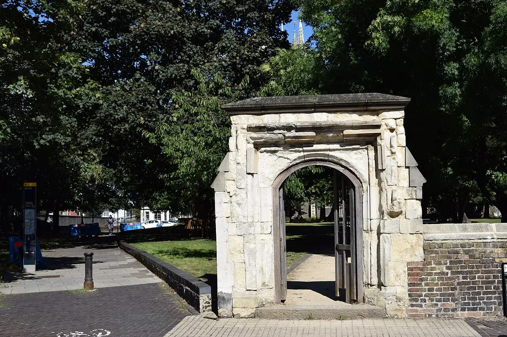St John the Baptist's Church gateway, Howley Road .mw-parser-output .messagebox{margin:4px 0;width:auto;border-collapse:collapse;border:2px solid var(--border-color-progressive,#6485d1);background-color:var(--background-color-neutral-subtle,#fbfcff);color:var(--color-base,#202122);box-sizing:border-box;border-inline-start-width:8px}.mw-parser-output .messagebox.mbox-small{font-size:88%;line-height:1.25em}.mw-parser-output .mbox-warning,.mw-parser-output .mbox-speedy{border:2px solid var(--border-color-error,#b22222);background:var(--background-color-error-subtle,#ffdbdb);border-inline-start-width:8px}.mw-parser-output .mbox-serious,.mw-parser-output .mbox-delete,.mw-parser-output .mbox-stop{border:2px solid var(--border-color-error,#b22222);border-inline-start-width:8px}.mw-parser-output .mbox-issue,.mw-parser-output .mbox-content{border:2px solid #f28500;background:var(--background-color-warning-subtle,#ffe);border-inline-start-width:8px}.mw-parser-output .mbox-query,.mw-parser-output .mbox-style{border:2px solid #f4c430;background:var(--background-color-warning-subtle,#ffe);border-inline-start-width:8px}.mw-parser-output .mbox-shit{border:2px solid #960;border-inline-start-width:8px}.mw-parser-output .mbox-license{border:2px solid #88a;border-inline-start-width:initial}.mw-parser-output .mbox-legal{border:2px solid var(--border-color-notice,#666);background:var(--background-color-base,#fff);border-inline-start-width:8px}.mw-parser-output .mbox-honor{border:2px solid #ca3;background:var(--background-color-warning-subtle,#fcf4db);border-inline-start-width:8px}.mw-parser-output .mbox-growth{border:2px solid #8d4;background:var(--background-color-success-subtle,#d5fdf4);border-inline-start-width:8px}.mw-parser-output .mbox-move{border:2px solid #93c;border-inline-start-width:8px}.mw-parser-output .mbox-protection,.mw-parser-output .mbox-message{border:2px solid var(--border-color-base,#aaa);border-inline-start-width:8px}.mw-parser-output .messagebox .mbox-text{border: