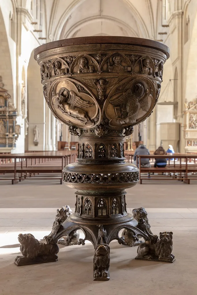 baptismal font of St. Paul's Cathedral (Münster)