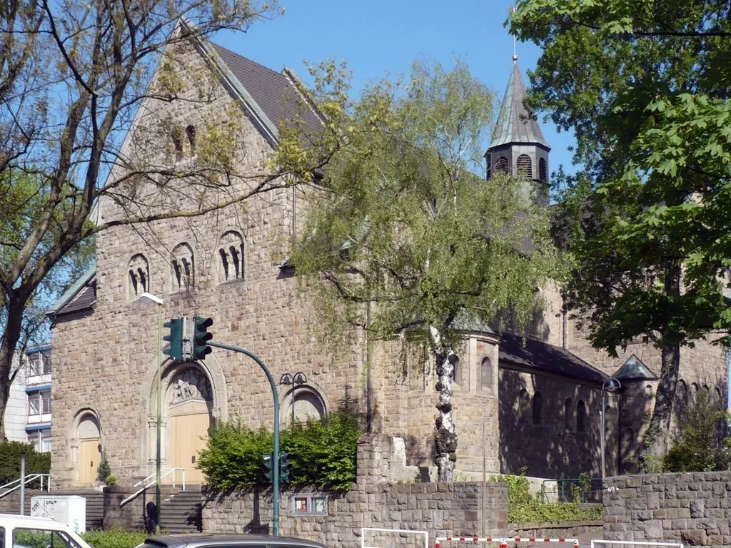 Heilig-Kreuz-Kirche im Essener Südostviertel