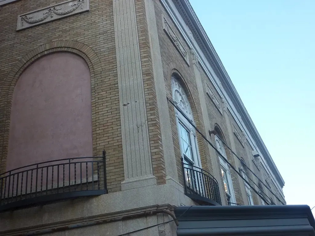 Metropolitan Theatre