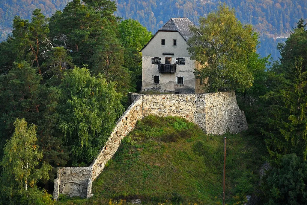 This media shows the remarkable cultural object in the Austrian state of Tyrol listed by the Tyrolean Art Cadastre with the ID 35665. (on tirisMaps, pdf, Fotoarchiv Tiroler Kunstkataster, more images on Commons, Wikidata)