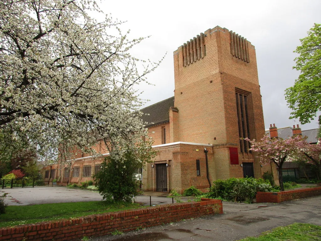St. Alban, Hall Road