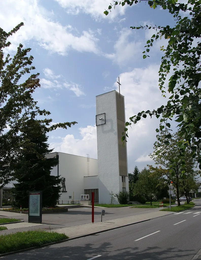 Pfarrkirche St. Christoph im Rohrbach in Dornbirn erbaut nach Pänen von Norbert Kopf und Norbert Klotz in den Jahren 1963/64