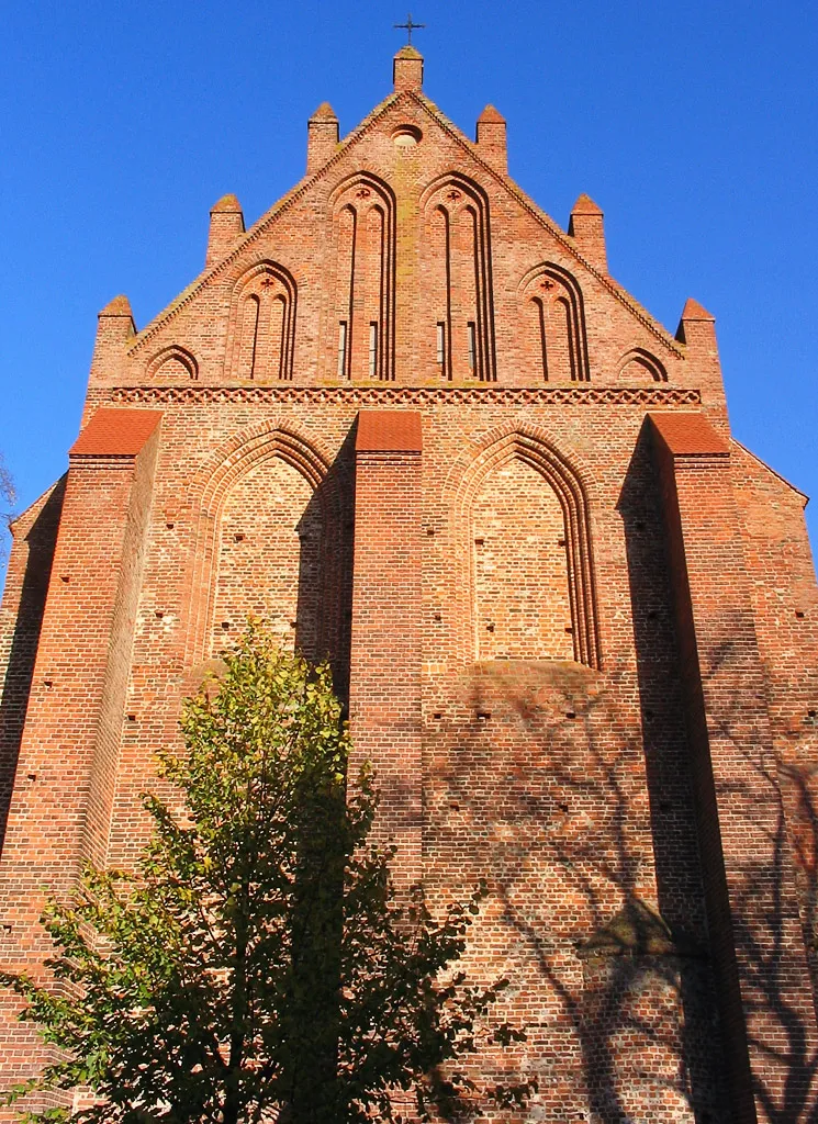 Beschreibung: Kirche in Franzburg / Pfarr/Schlosskirche Fotograf: Darkone, 21. Oktober 2004