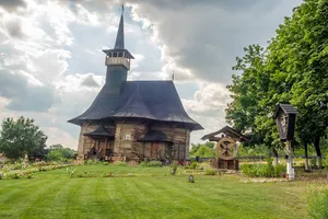 Wooden church of Hirișeni
