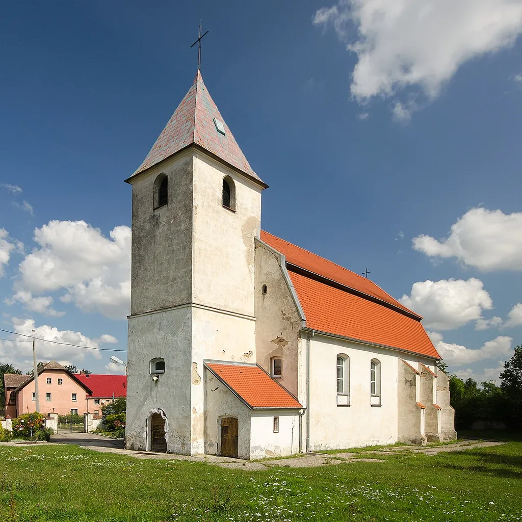 Gnojna, kościół par. p.w. Matki Boskiej Różańcowej, XV/XVI, XVIII