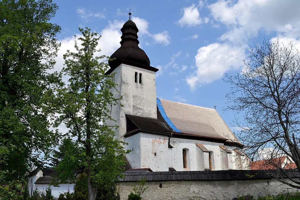 Turie (okr. Žilina), Kostol svätého Michala; pohľad od juhozápadu