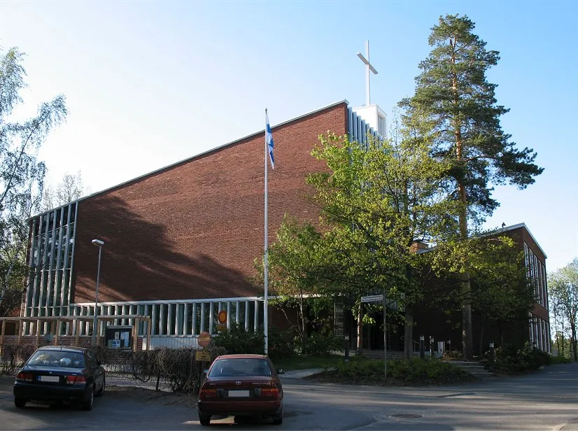Pitajanmaki Church, photo 1, situated in the Pitäjänmäki district of Helsinki, Finland. (In Finnish: Pitäjänmäen kirkko Helsingin Pitäjänmäessä)