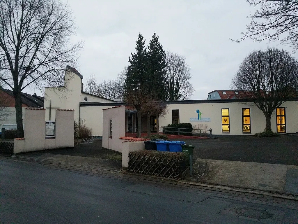 Gebäude der evangelischen Freikirche "Ecclesia" Göttingen in der Karl-Grüneklee-Straße in Göttingen-Weende von Süden