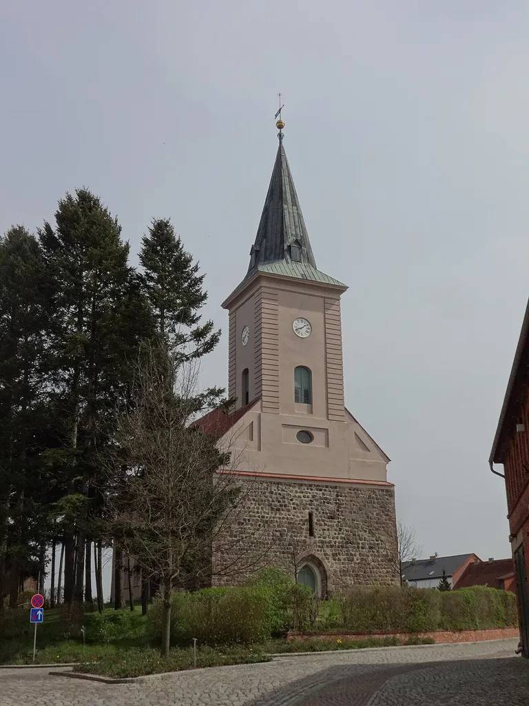 Die evangelische Stadtkirche Biesenthal ist ein Sakralbau aus dem 13. Jahrhundert in Biesenthal im Landkreis Barnim (Brandenburg). Nach einem schweren Brand im 18. Jahrhundert, bei dem nur der Turm erhalten blieb, baute die Gemeinde das Bauwerk in den Jahren 1762 bis 1766 wieder auf. Im Innenraum befinden sich eine Dinse-Orgel aus dem Jahr 1859 sowie ein spätbarocker Kanzelaltar.