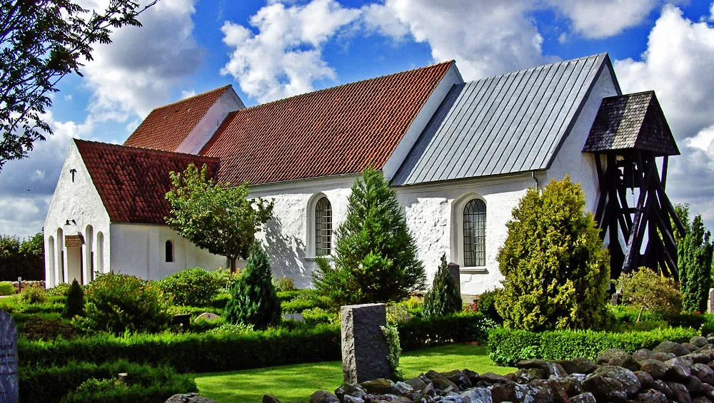 Sønder Vilstrup Kirke (Kolding Kommune) fra sydøst