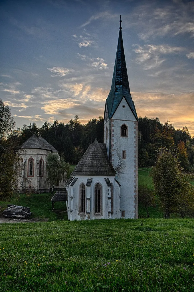 Ran into these two churches while biking from Mežica to Prevalje, in Slovenia.