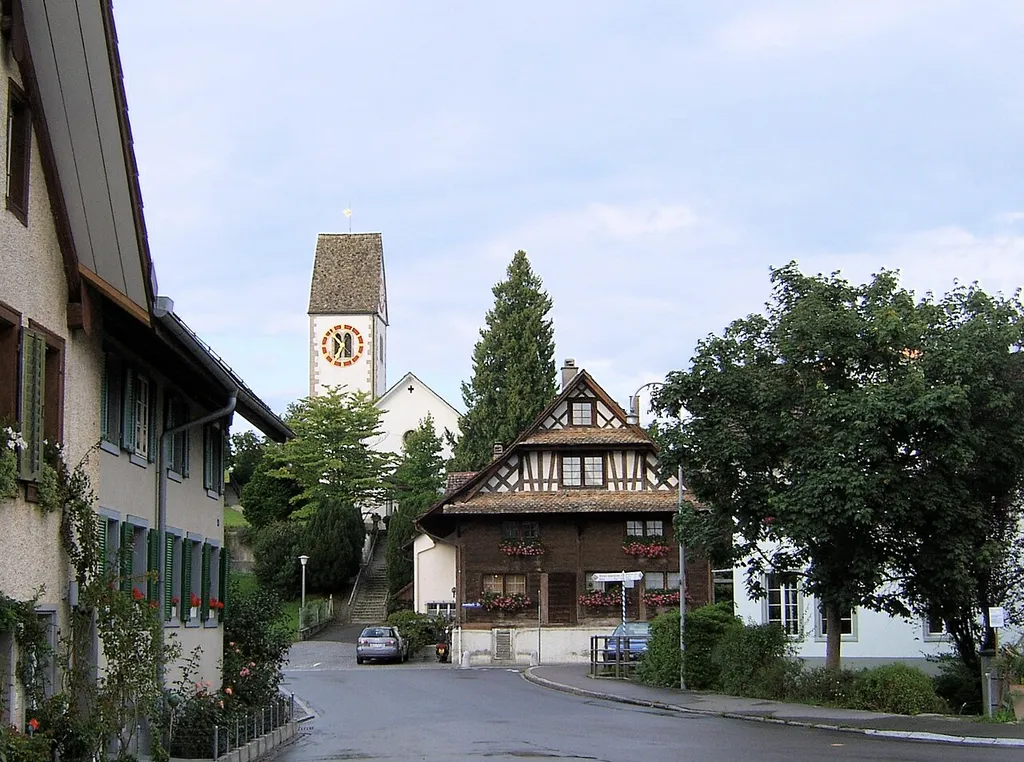 Kirche Rifferswil mit Dorfplatz