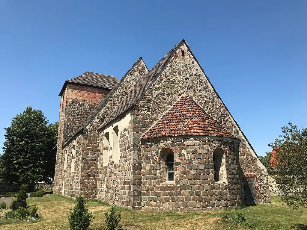 Die Dorfkirche Klosterdorf in Oberbarnim ist eine Feldsteinkirche aus der zweiten Hälfte des 13. Jahrhunderts im Landkreis Märkisch-Oderland im Land Brandenburg.