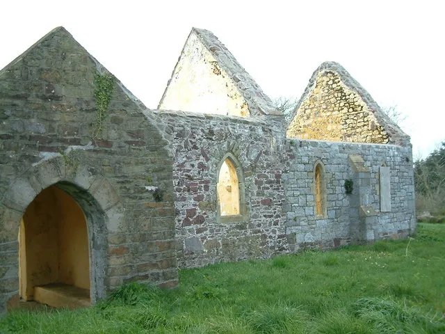 Chapel ruin at Hasguard This roofless chapel (St. Peter, Anglican) has been added to in different stone finishes. The stonework looks complete, but windows and roof have disappeared. It dates from 1800, and burials and baptisms were carried out as recently as 1969.