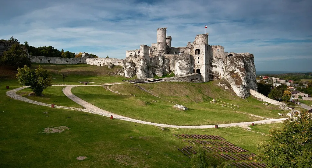 Castle ruins in Ogrodzieniec, Śląskie Province, Poland.